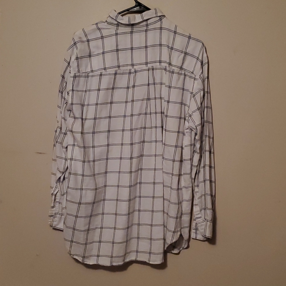 Long sleeve button down - Picture 3 of 3